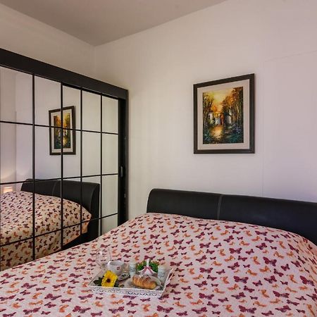 La Bodega Apartments Trogir Luaran gambar