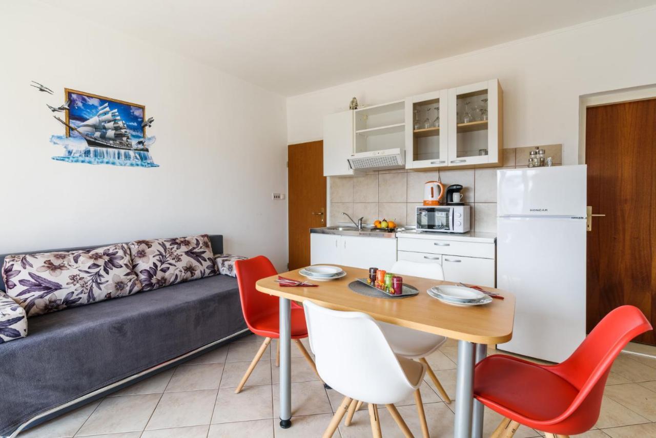 La Bodega Apartments Trogir Luaran gambar