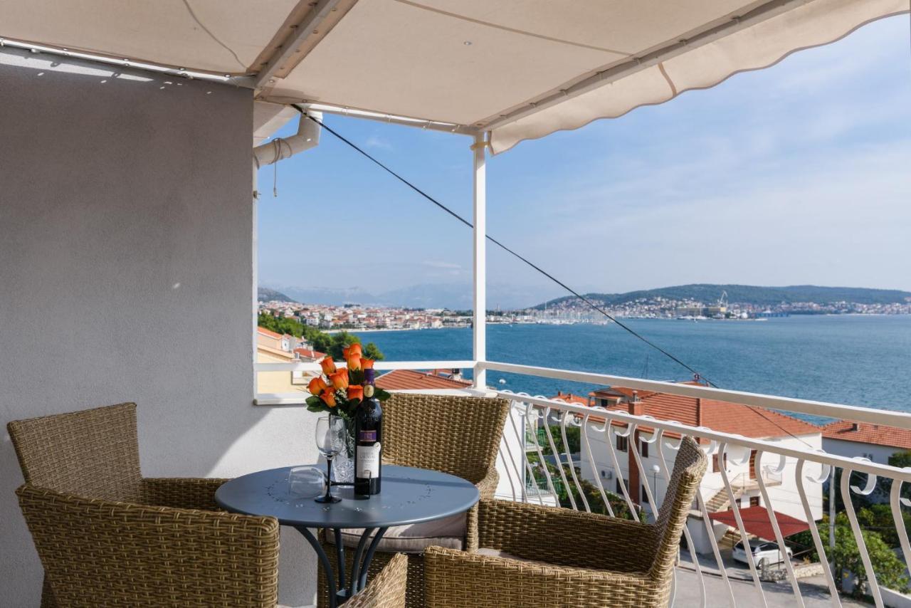 La Bodega Apartments Trogir Luaran gambar