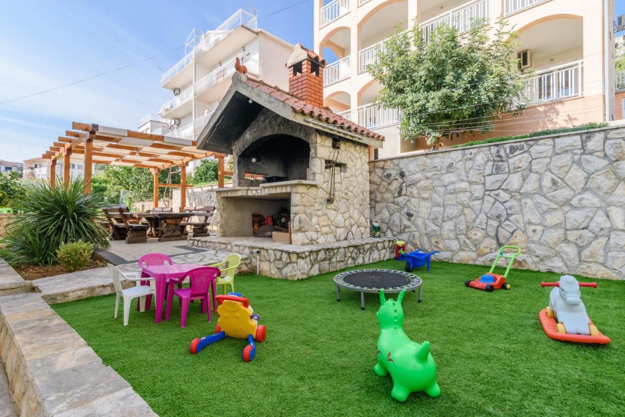 La Bodega Apartments Trogir Luaran gambar