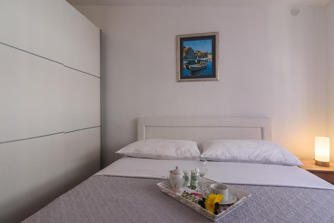 La Bodega Apartments Trogir Luaran gambar